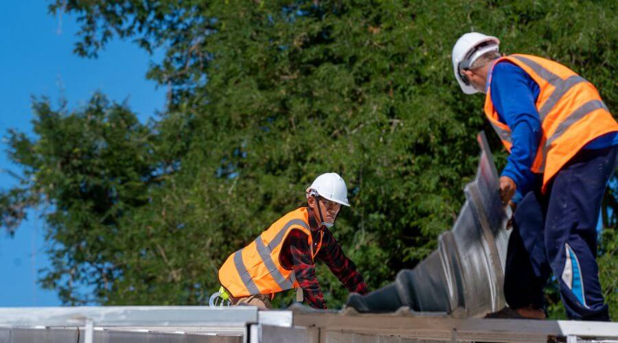 Professional Flat Roofing Installation in Drewsey, OR